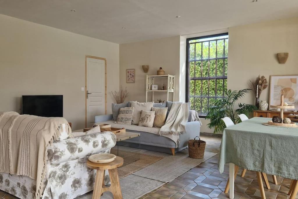 Le Champ Du Roy Apartment Chasse-sur-Rhone Ngoại thất bức ảnh